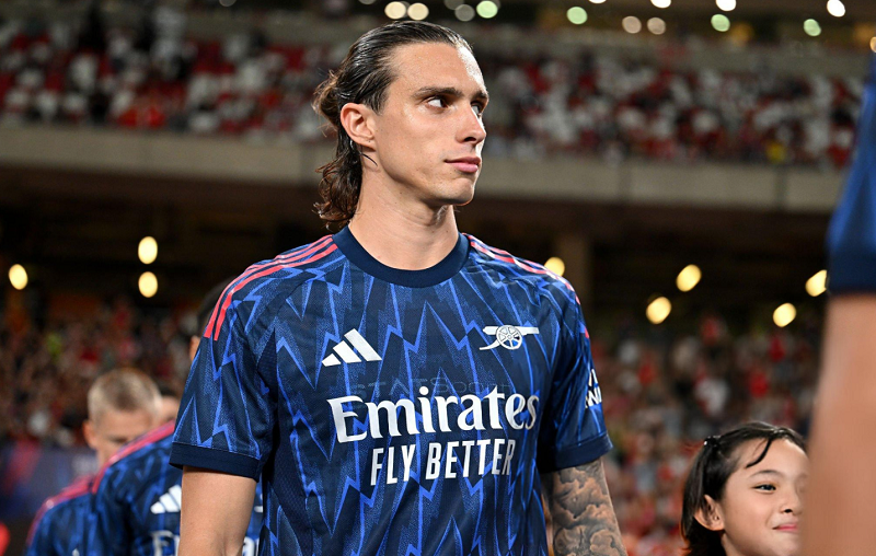 calafiori-chan-thuong-arteta-tran-an-nguoi-ham-mo