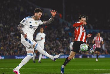 Leeds United vs Brentford (03:00 – 22/03)