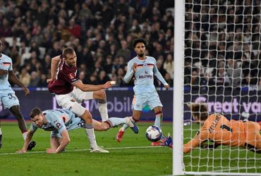 West Ham vs Brentford (02:30 – 10/03)